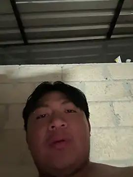 Chat +18 de santyhotbi ao vivo