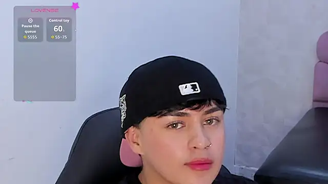 alan_twink12's Live XXX Chat