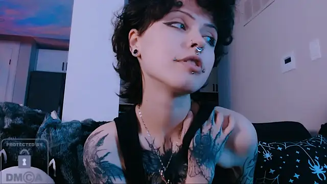 NaughtyLittleFox Chat XXX live