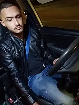 IRL_MOSMAR20's Live XXX Chat