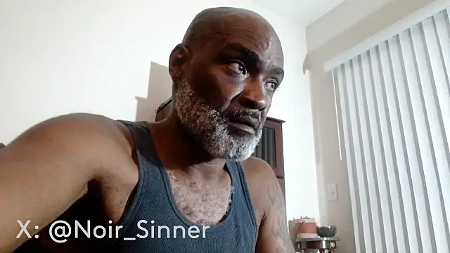 sinnernoir's Live XXX Chat