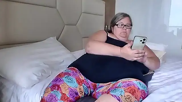 sex2 Adlı Modelin Canlı XXX Sohbeti