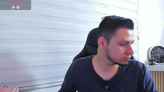 XXX chat uživo modela Rick_Adams