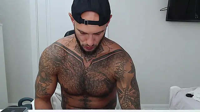 Онлайн чат XXX maxi_foxxx