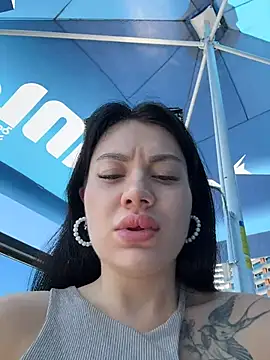 Wet__Bunny Adlı Modelin Canlı XXX Sohbeti