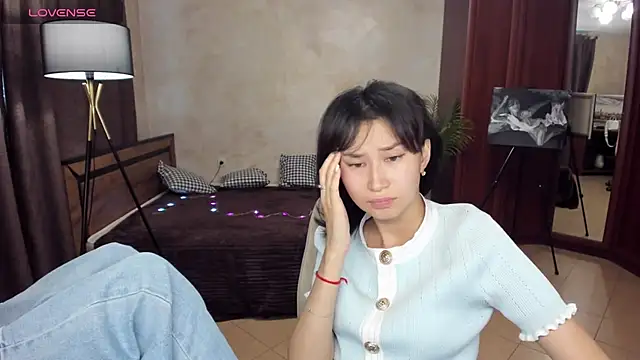 SheilaRare XXX чат на живо