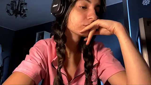 MindaHallmonn Live XXX chat