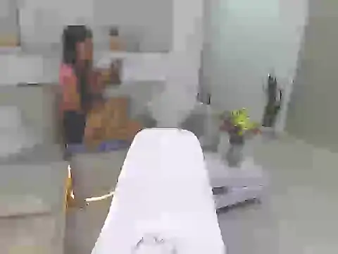 im_miauhg's Live XXX Chat