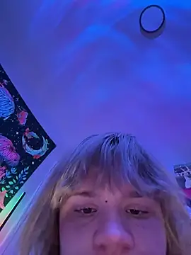 Cutiepiespanks' Live XXX Chat