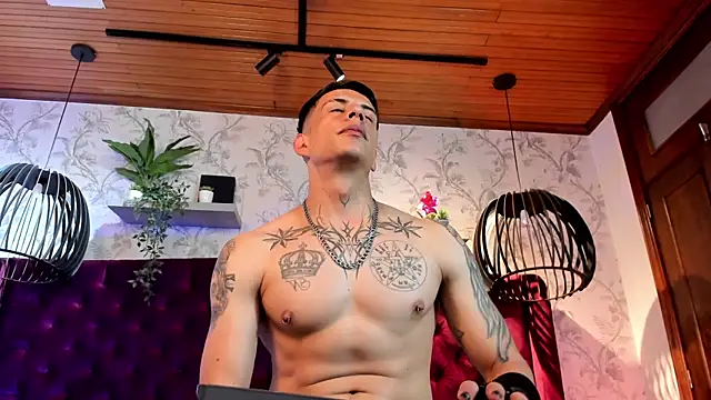 Dustin_Sonne Adlı Modelin Web Kamerası Şovu