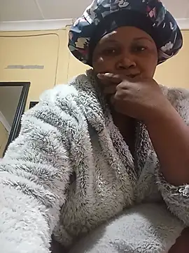 Show de JuicyMilkyTizzy na webcam
