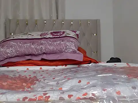 ZoeTracy Live XXX-Chat