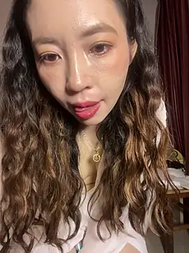 แชท XXX สดของ mimi_181