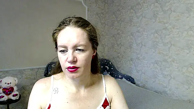 Fern_Lust Adlı Modelin Canlı XXX Sohbeti