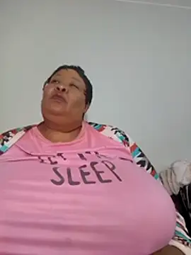 nancy111 – Naživo XXX chat