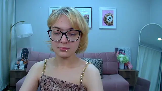 Chatroom XXX en direct de RuraBlare