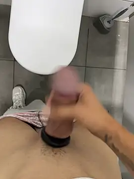 Show modela Turkishleo na web-kameri