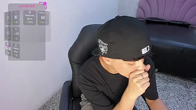 Czat XXX na żywo – alan_twink12