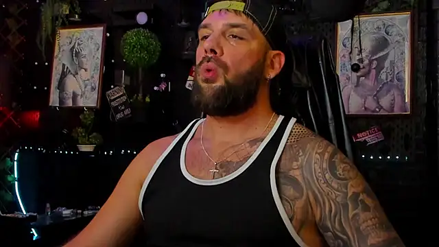 LexHardy's Live XXX Chat