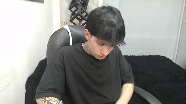 Cry_thereal Live XXX-Chat