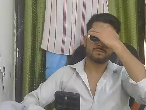 Chat XXX en directo de Stubborndesiboy