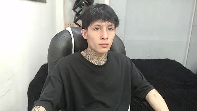 Chatroom XXX en direct de Cry_thereal