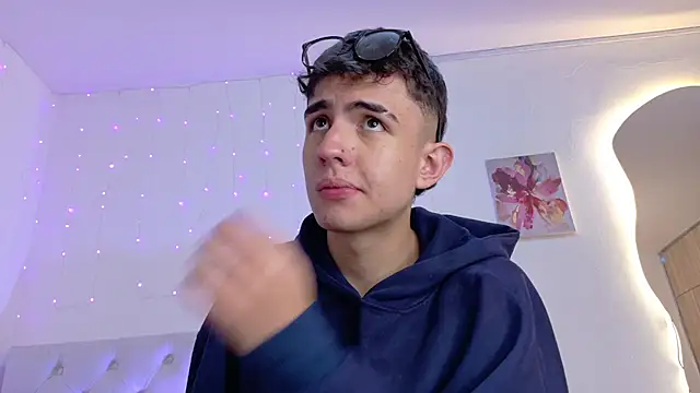 XXX chat uživo modela Eithan__wolf