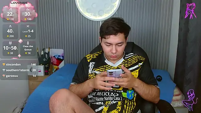 צ'אט XXX בשידור חי של Julian_Smith21