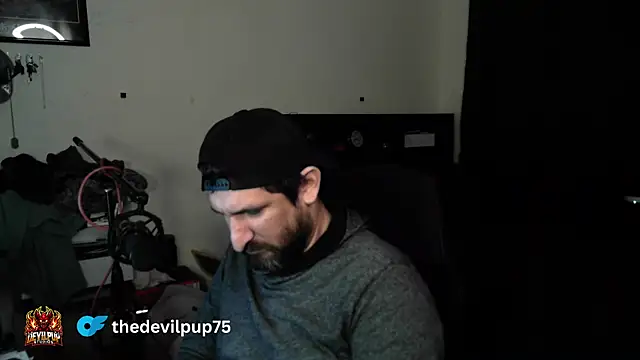 Chatroom XXX en direct de DevilPup75_