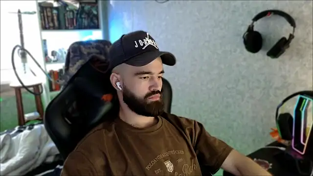 _Serious_Man – Naživo XXX chat