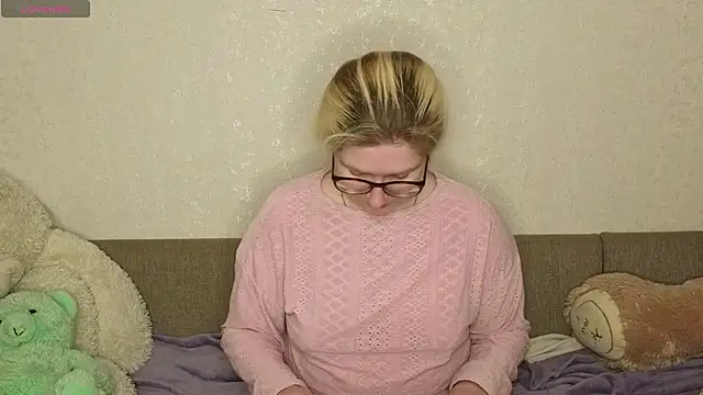 Chat +18 de LesiaOxxi ao vivo