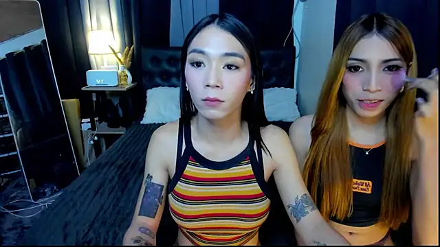 bellamoonlightX élő XXX-chatje