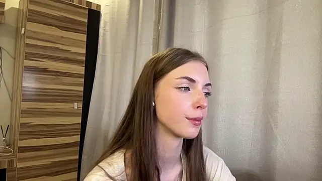 Clara_kitty live XXX chat