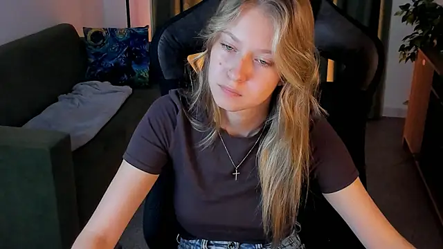 EveMundie XXX чат на живо