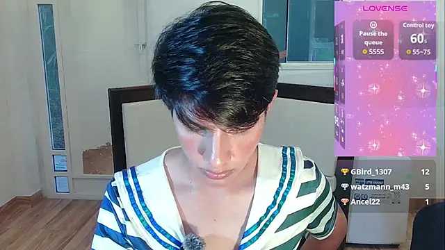 phuwin_bj Adlı Modelin Canlı XXX Sohbeti