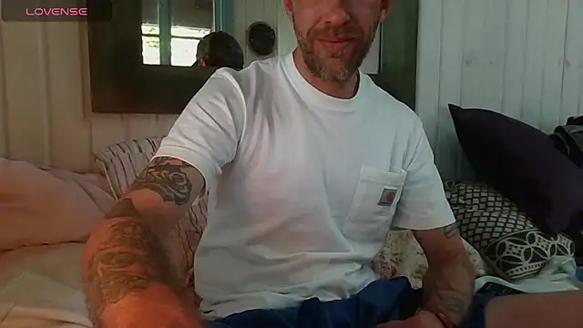 Stock-Holmes Live XXX-chat
