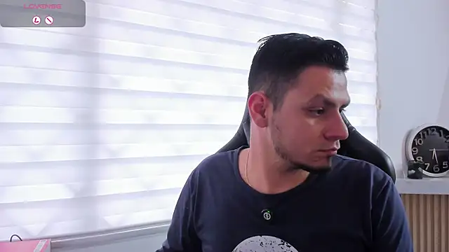 Chatroom XXX en direct de Rick_Adams