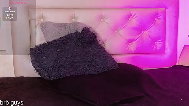 Онлайн чат XXX Kim_Adrien