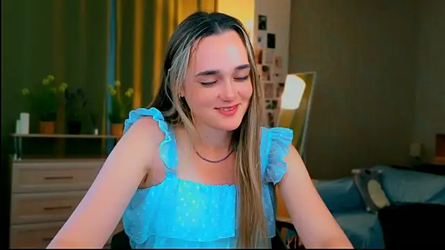 earthfantasyy's Live XXX Chat
