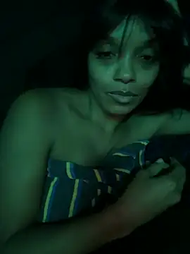 Rakiyahcharms Show in webcam