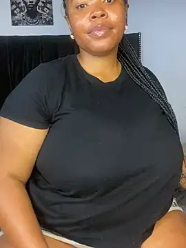 Chat +18 de LunaCovenn ao vivo