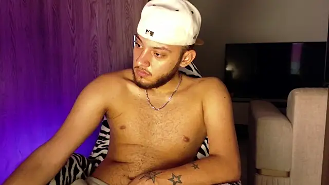 Ryan_Miller111 élő XXX-chatje