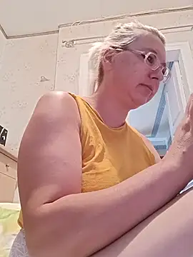 VikaKing Chat XXX live