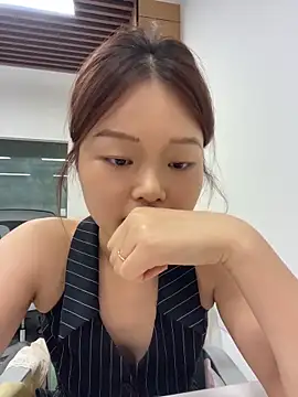 DMG-41's Live XXX Chat