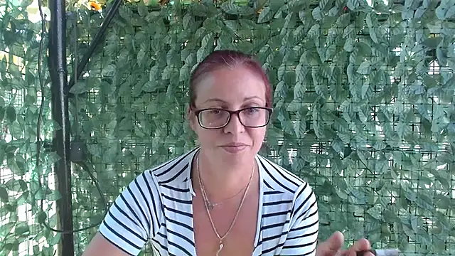 Živý XXX chat LadyHellene