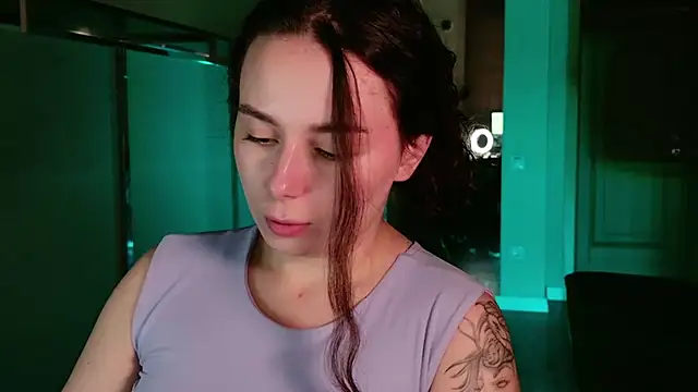 Di_na_Bell's Live XXX Chat