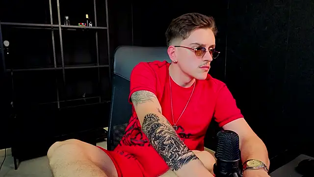 แชท XXX สดของ FelixStarkk