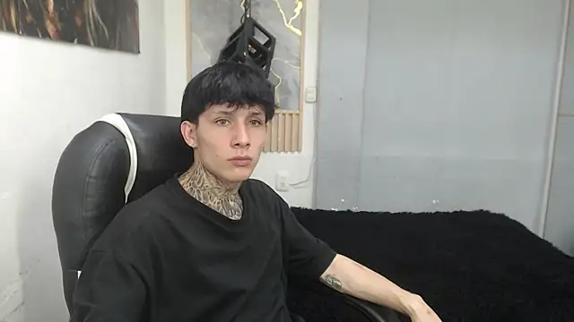 Cry_thereal Webcamshow