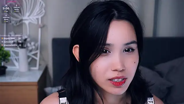 Chat +18 de ReynaGrinvalsky ao vivo