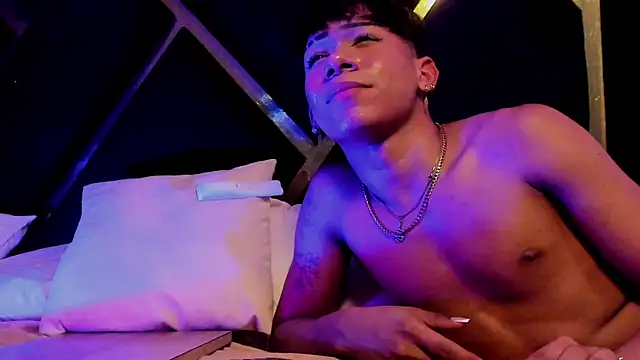 Chat +18 de tiago_noir ao vivo